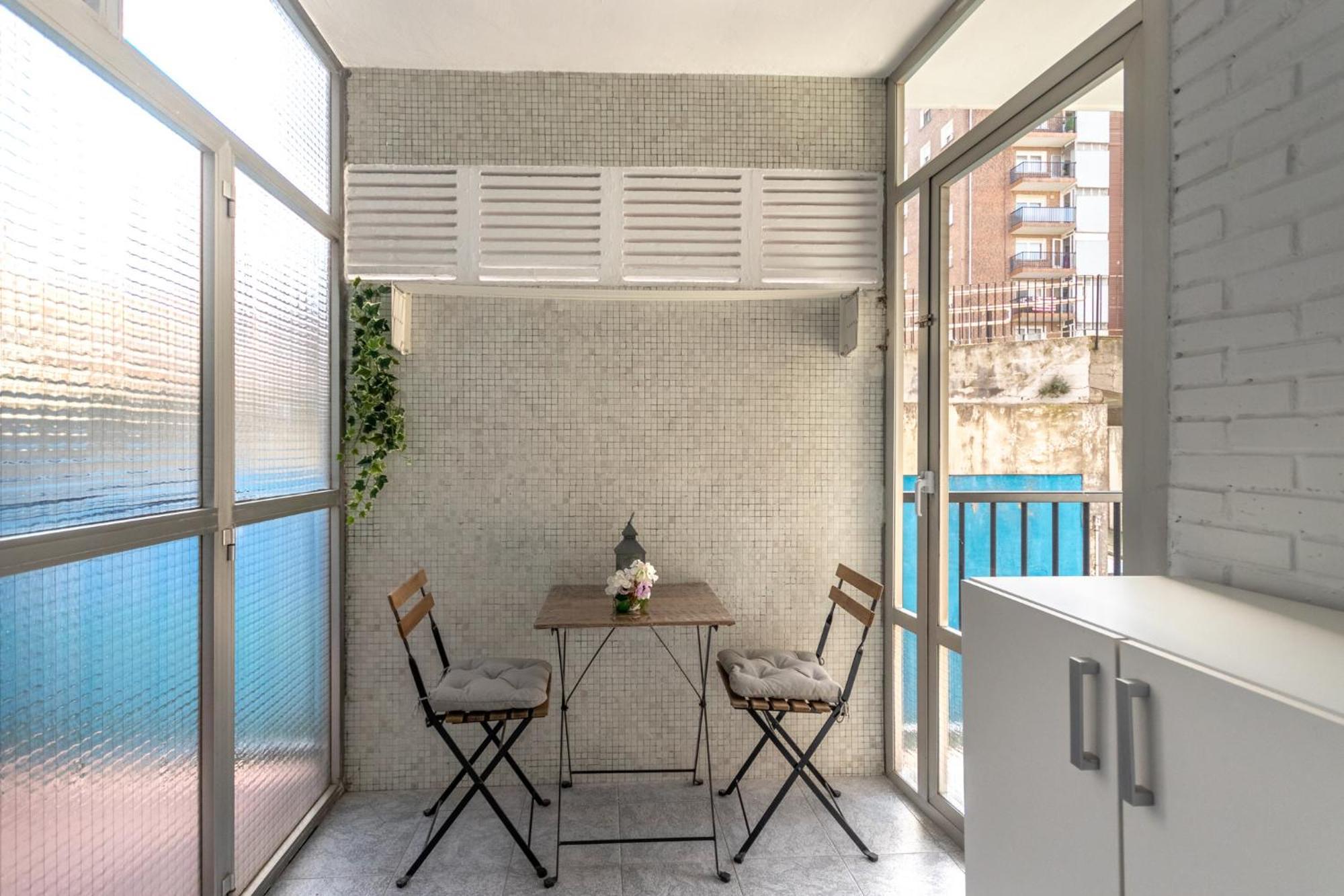Etxebarria Apartment By People Rentals Bilbao Exterior photo